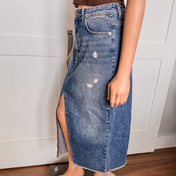 Miami of Francesca’s-Roberta Dark Wash Denim Midi Skirt w/ Front Slit-Size Small - Picture 4 of 11